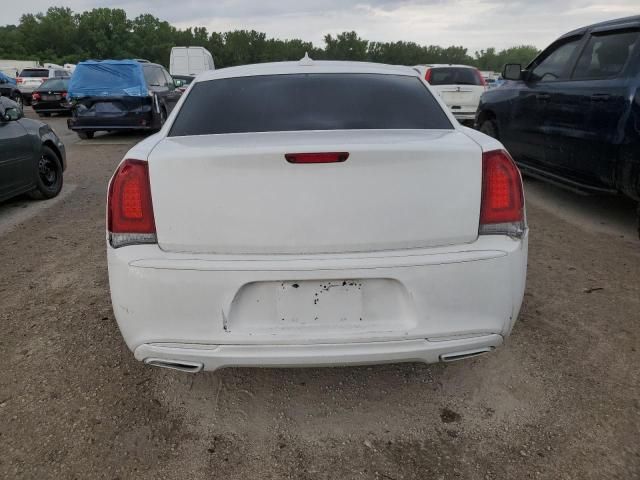 2019 Chrysler 300 Touring