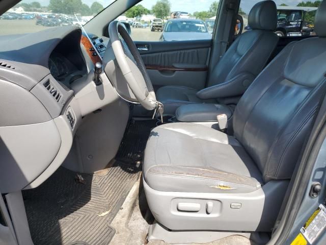 2005 Toyota Sienna XLE