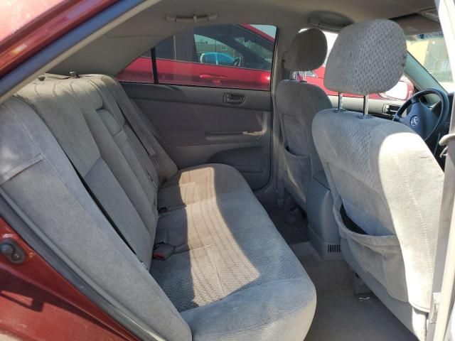 2004 Toyota Camry LE