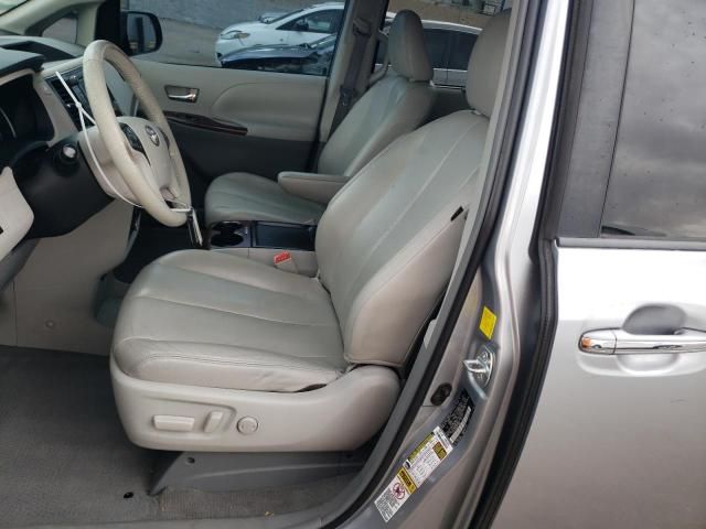 2011 Toyota Sienna XLE