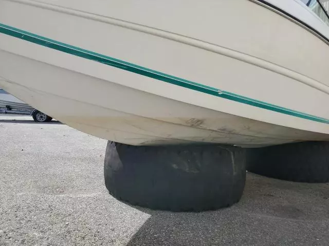 1990 Stingray Boat