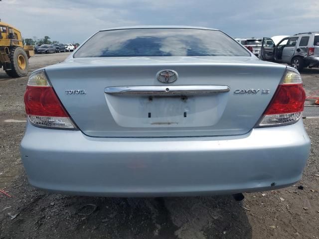 2005 Toyota Camry LE