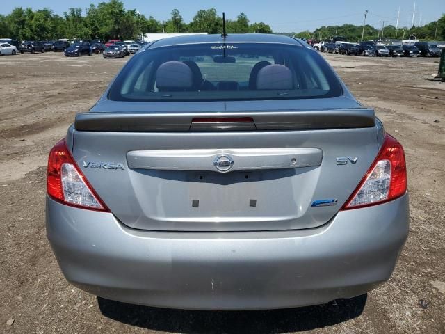 2013 Nissan Versa S