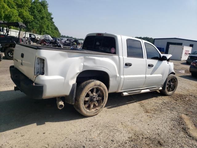 2007 Mitsubishi Raider LS