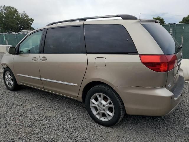 2004 Toyota Sienna XLE