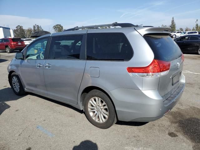 2011 Toyota Sienna XLE