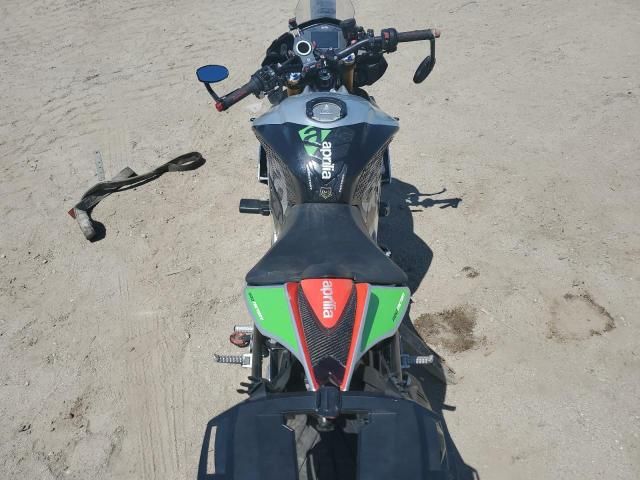 2017 Aprilia Tuono V4 1100 Factory