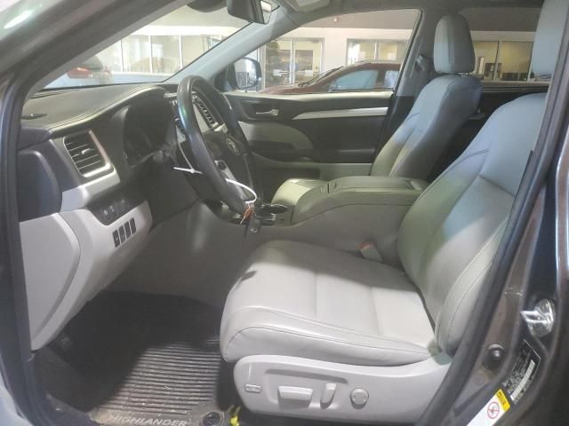 2018 Toyota Highlander SE