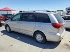 2004 Toyota Sienna CE