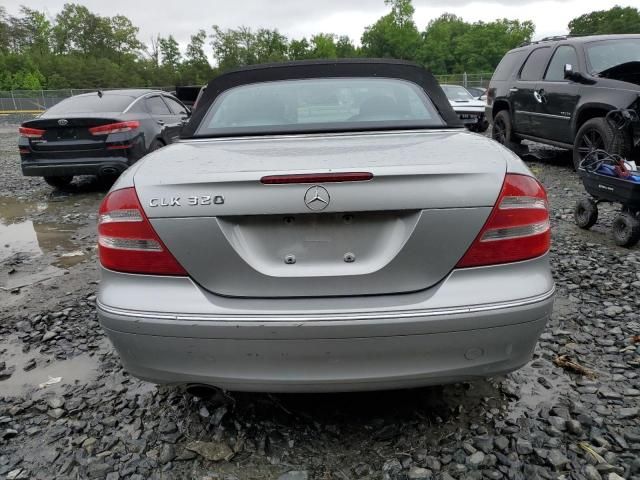 2004 Mercedes-Benz CLK 320