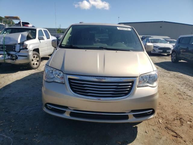 2016 Chrysler Town & Country Touring