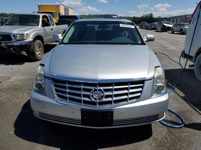 2010 Cadillac DTS Luxury Collection