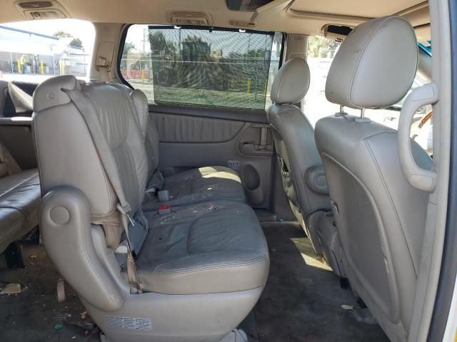 2010 Toyota Sienna XLE