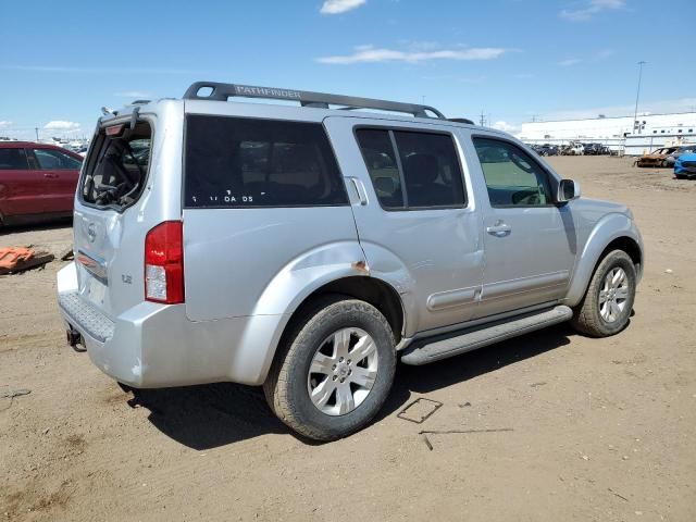 2007 Nissan Pathfinder LE