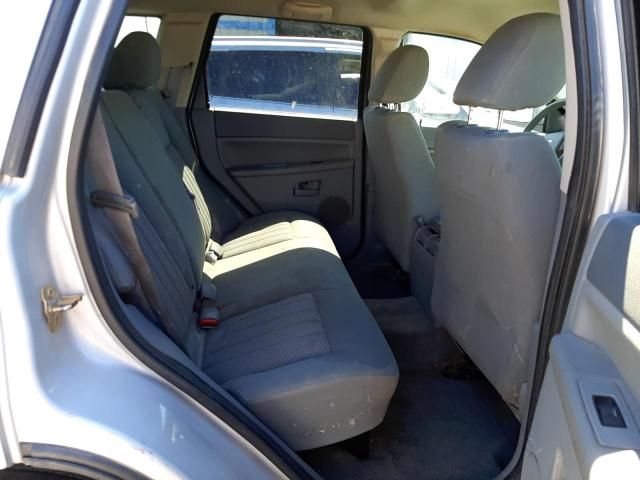 2005 Jeep Grand Cherokee Laredo