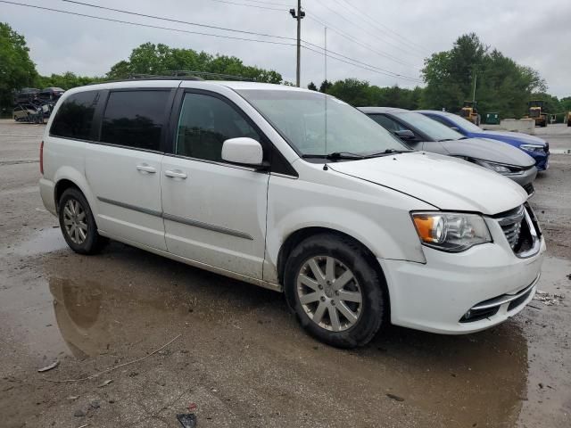 2016 Chrysler Town & Country Touring