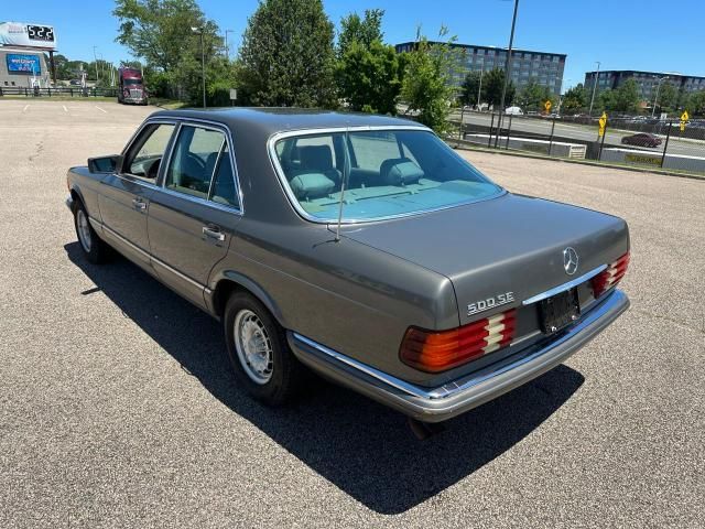 1985 Mercedes-Benz 500SE