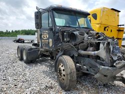 Salvage trucks for sale at Memphis, TN auction: 2007 Freightliner Conventional Columbia