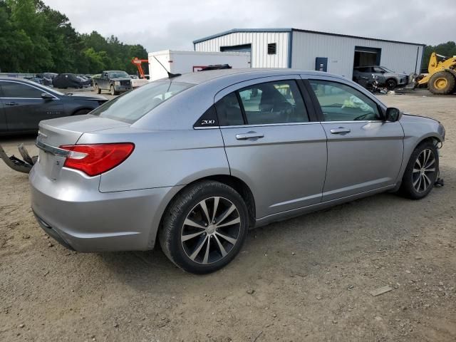 2014 Chrysler 200 Touring