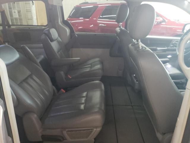 2008 Chrysler Town & Country Touring