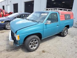 Nissan Vehiculos salvage en venta: 1995 Nissan Truck E/XE