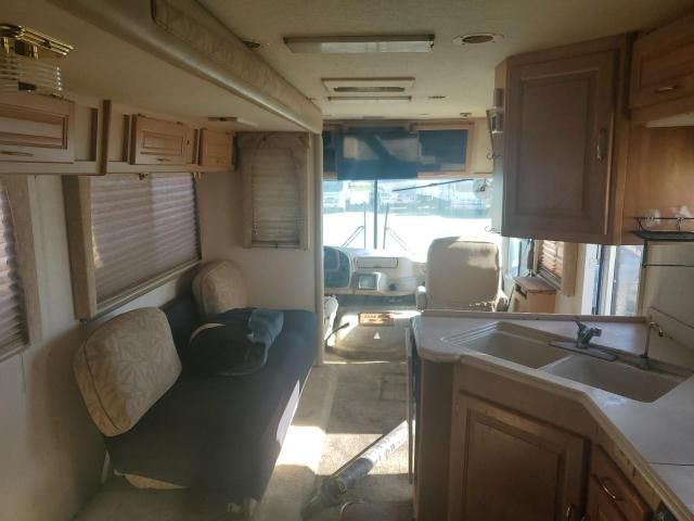 2002 Workhorse Custom Chassis Motorhome Chassis W22