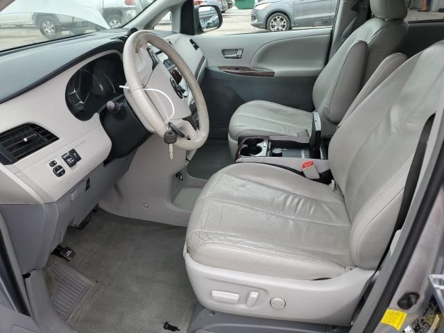 2012 Toyota Sienna XLE