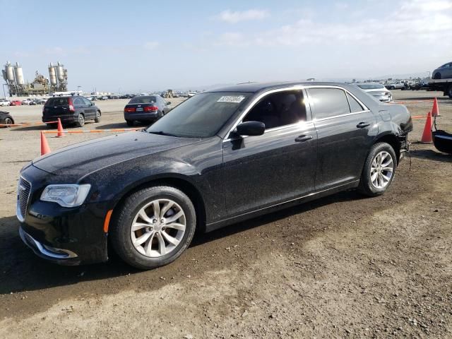 2016 Chrysler 300 Limited