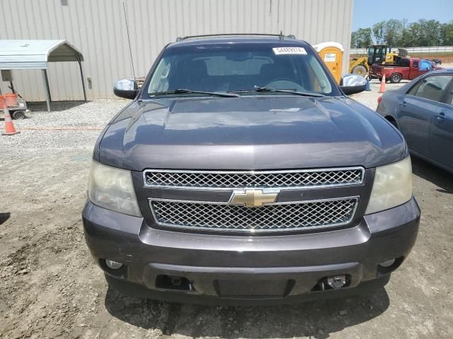 2011 Chevrolet Avalanche LTZ