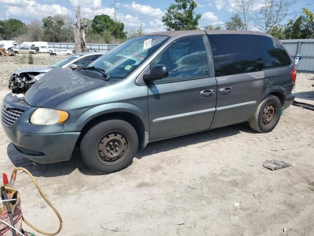 2004 Chrysler Town & Country