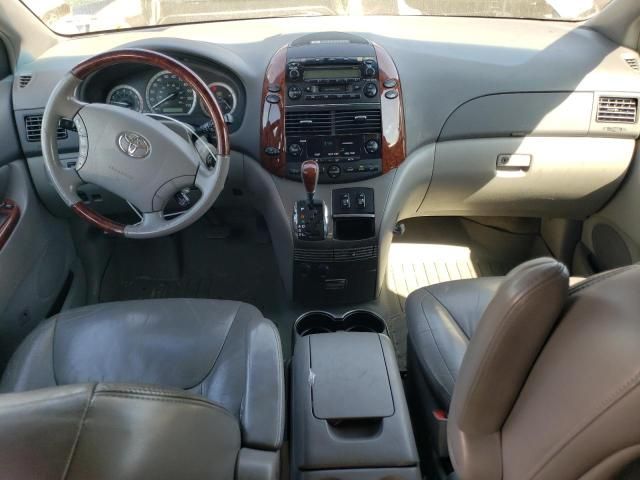 2004 Toyota Sienna XLE