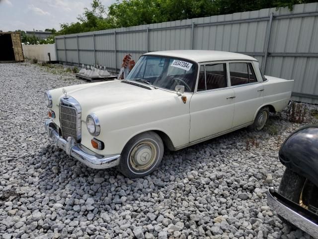 1963 Mercedes-Benz 190D