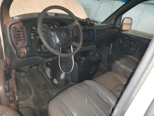 2002 Chevrolet Express G2500