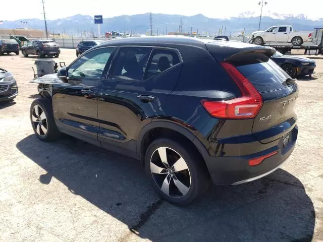 2019 Volvo XC40 T5 Momentum