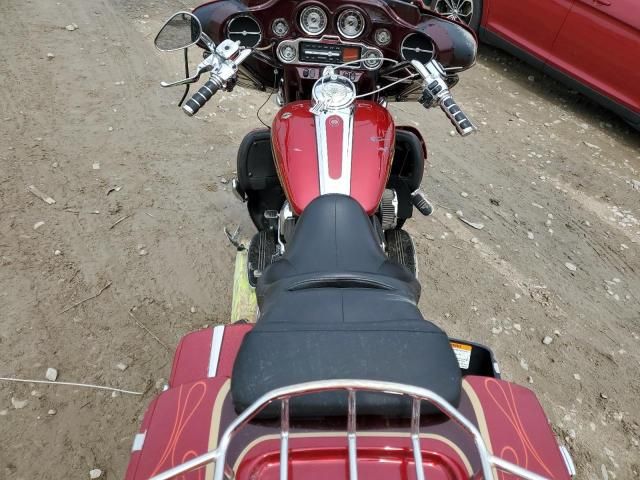 2005 Harley-Davidson FLHTCSE2