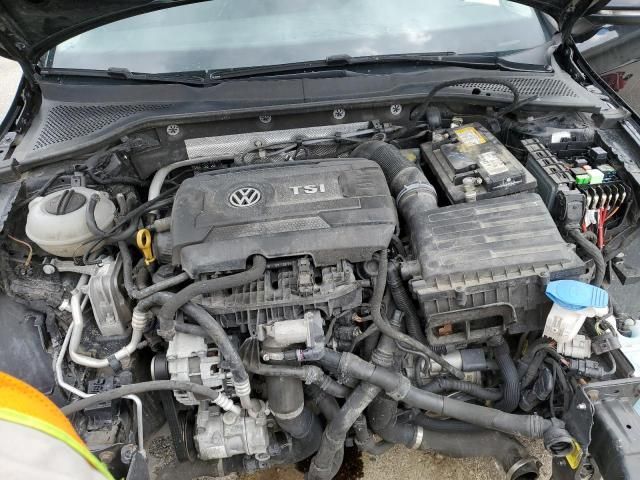 2017 Volkswagen Golf Sportwagen S