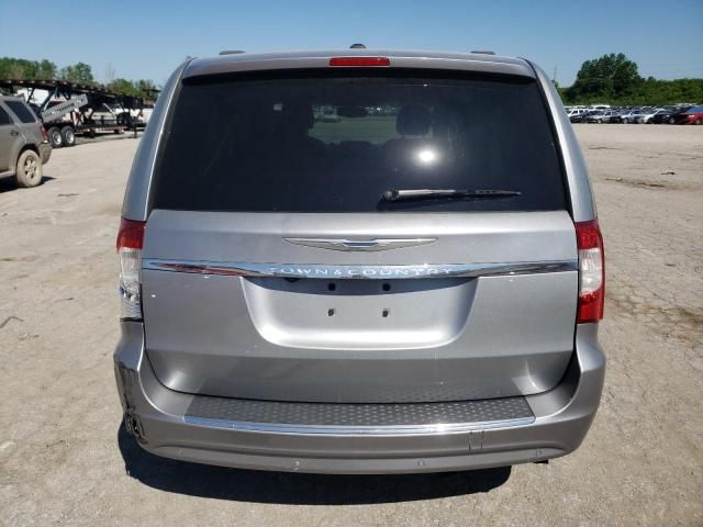 2014 Chrysler Town & Country Touring L