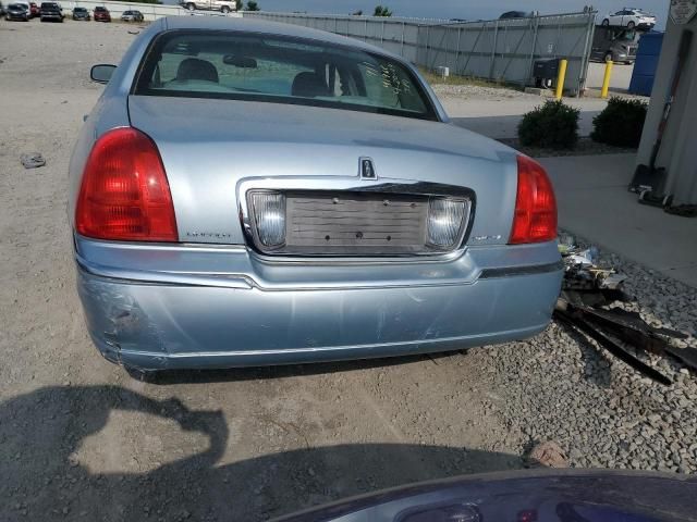 2006 Lincoln Town Car Signature