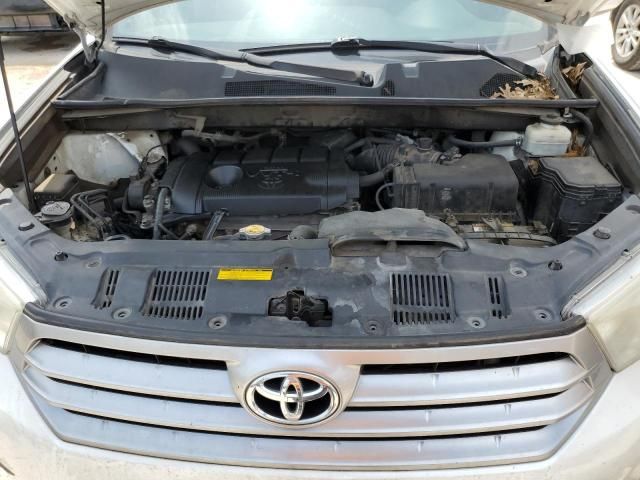 2013 Toyota Highlander Base