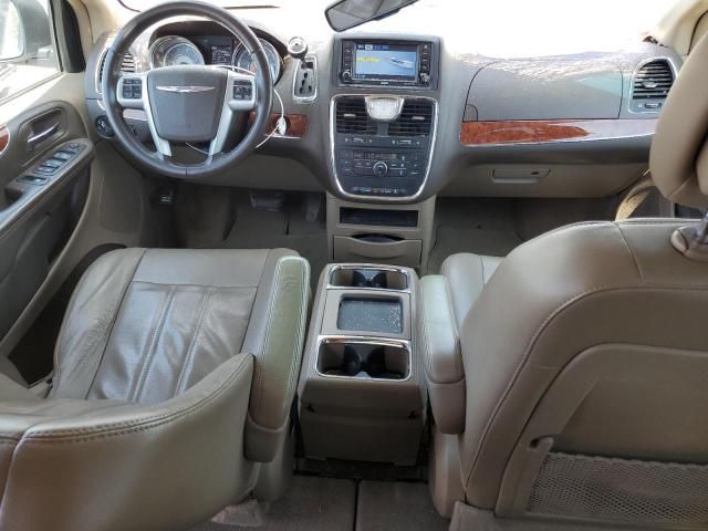 2012 Chrysler Town & Country Touring