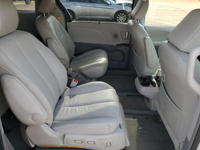 2014 Toyota Sienna XLE