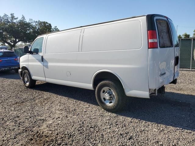 2018 Chevrolet Express G2500