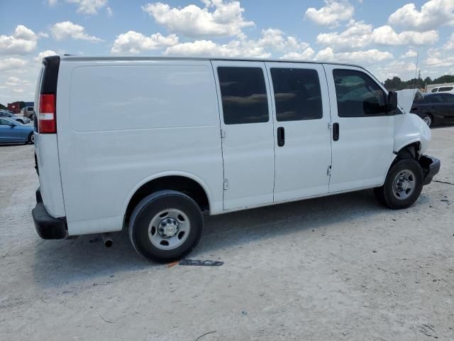 2022 Chevrolet Express G2500