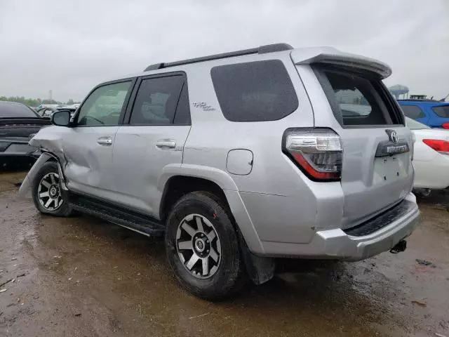 2023 Toyota 4runner SE