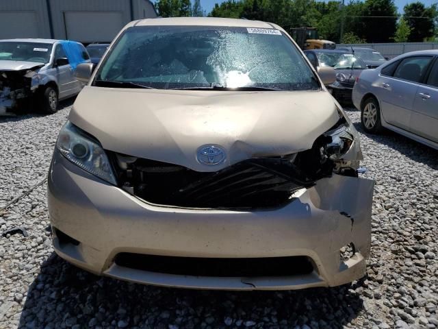 2012 Toyota Sienna LE