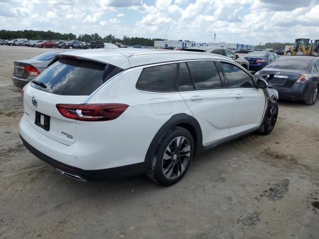 2018 Buick Regal Tourx Essence