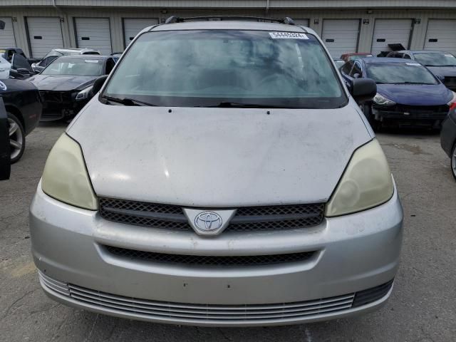 2004 Toyota Sienna CE