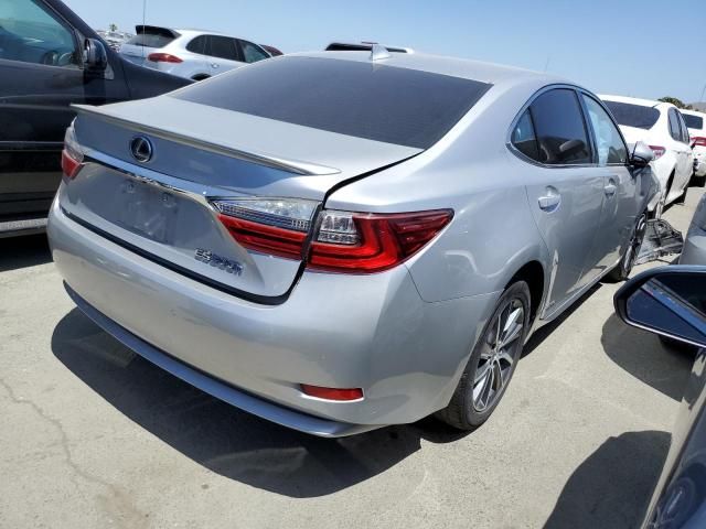 2016 Lexus ES 300H