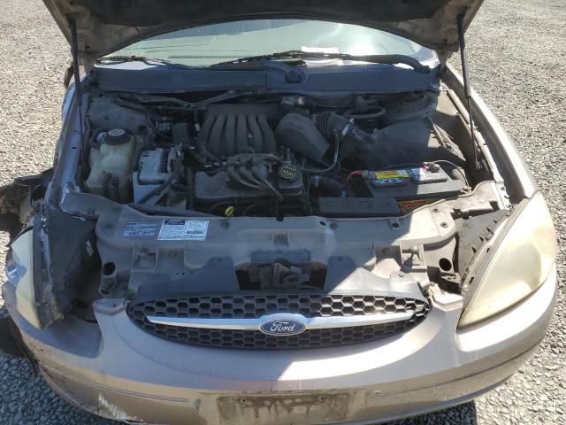 2002 Ford Taurus SE