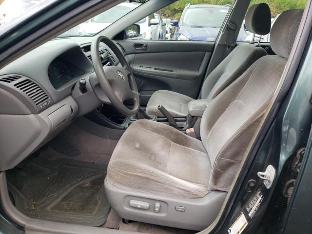 2004 Toyota Camry LE